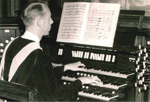 Robert Owen at the new Aeolian-Skinner organ in Christ Church, Bronxville, 1949.